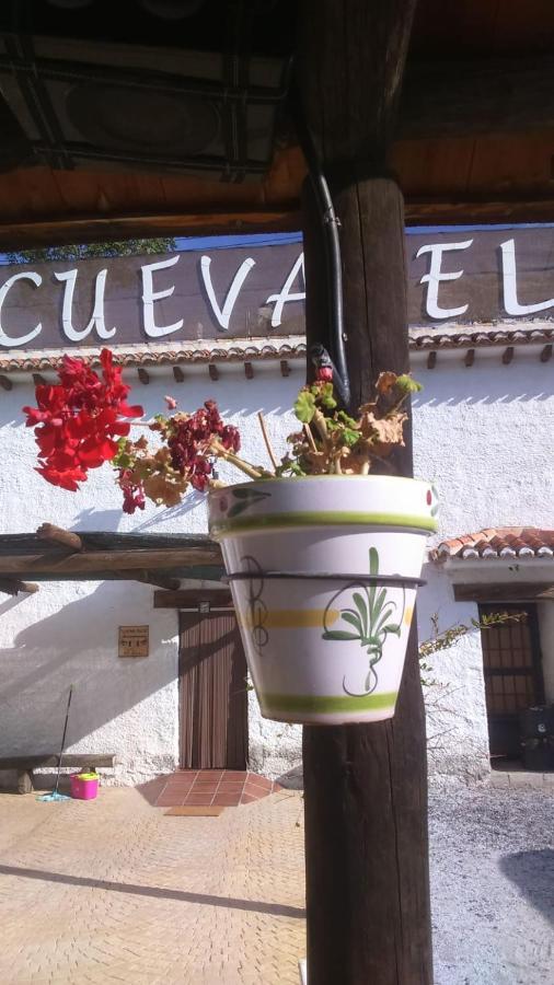 Cueva El Haro Guest House Baza Bagian luar foto